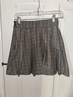 Abercrombie & Fitch Gray Plaid Skater Skirt